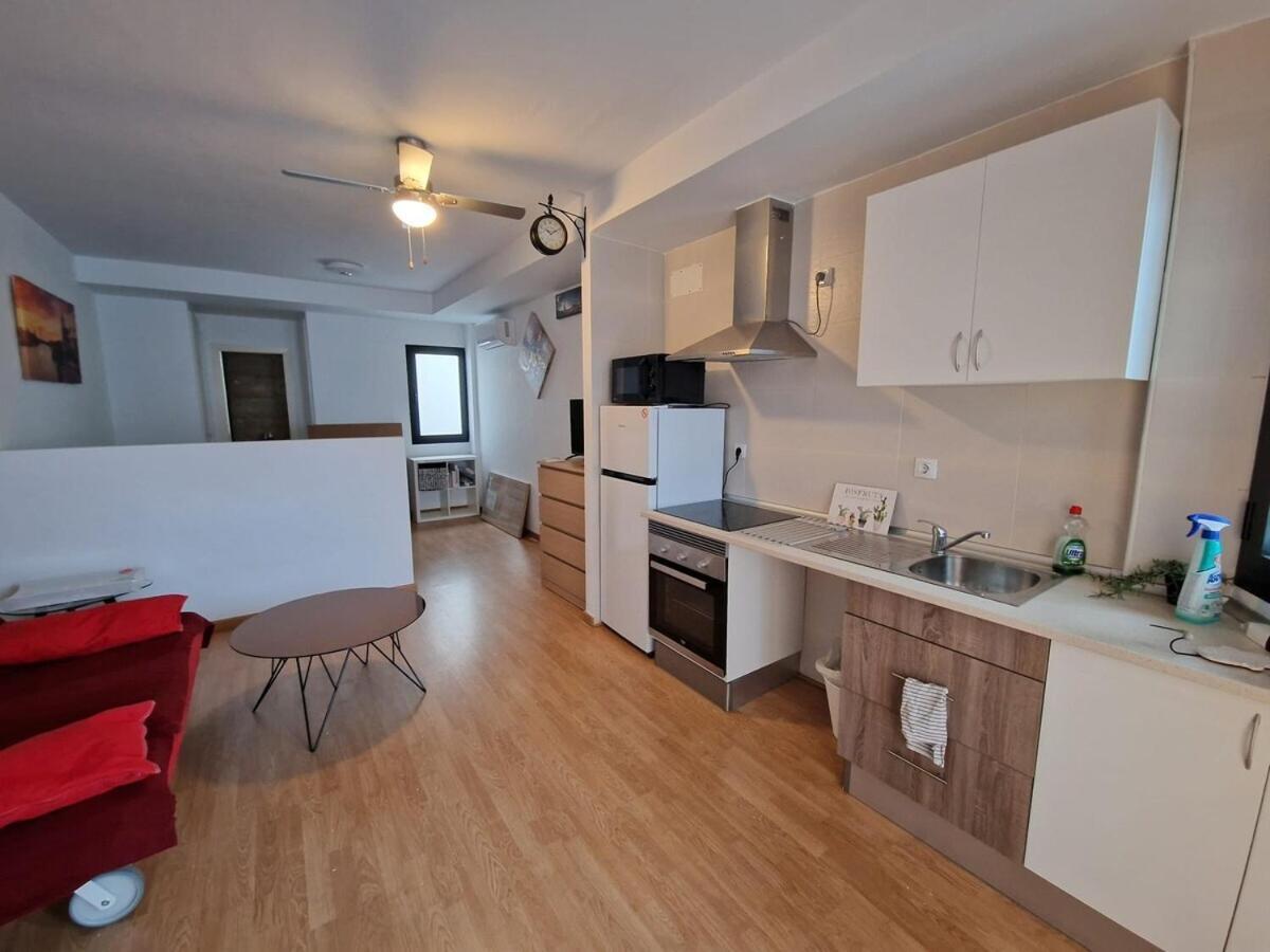 Castilla Del Patrocinio, Coqueto Apartamento De 1Dormitorio Sevilla Bagian luar foto