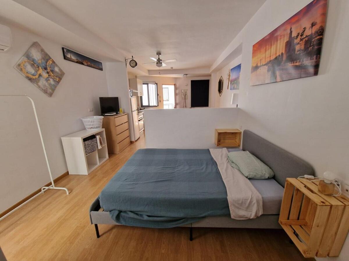 Castilla Del Patrocinio, Coqueto Apartamento De 1Dormitorio Sevilla Bagian luar foto