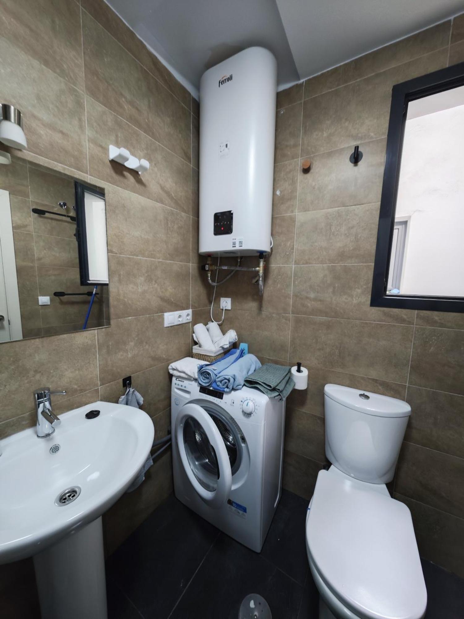 Castilla Del Patrocinio, Coqueto Apartamento De 1Dormitorio Sevilla Bagian luar foto